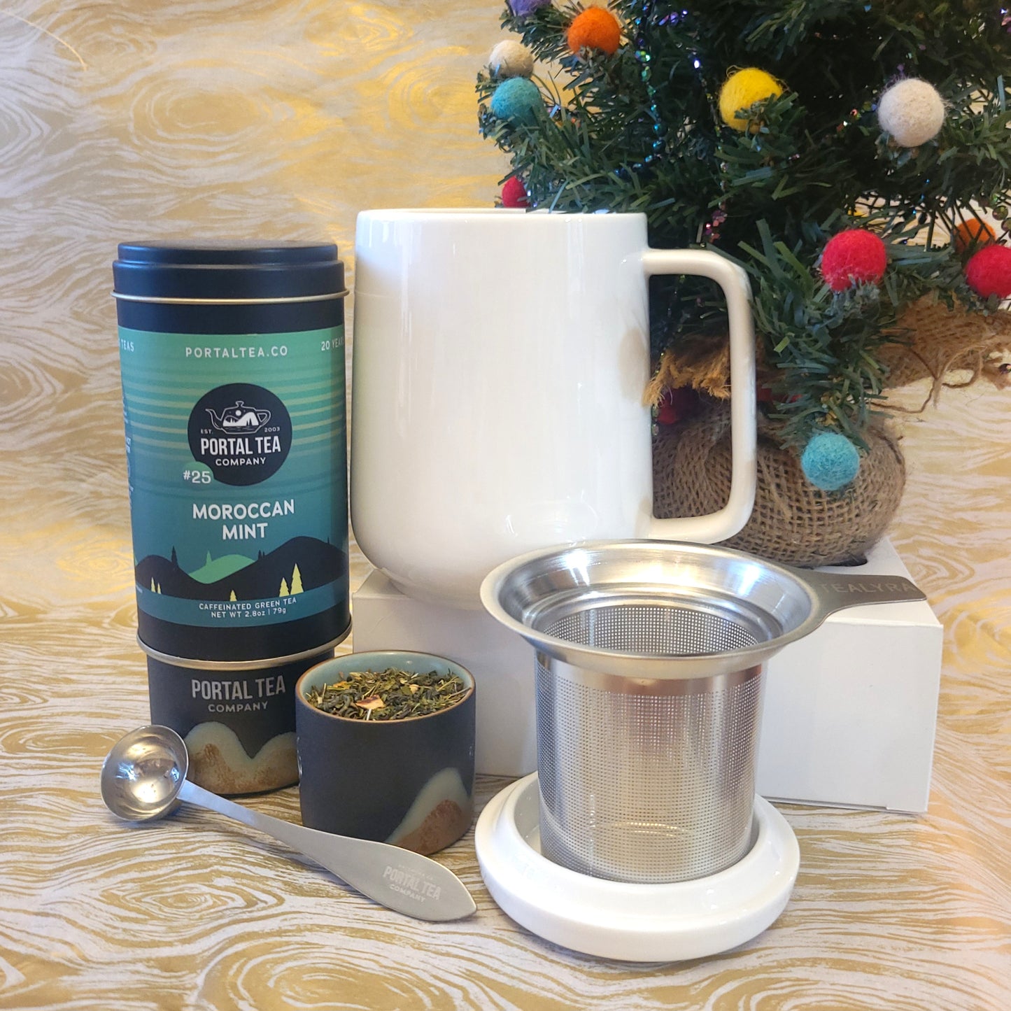 Peak Mug & Tea Gift Set - White