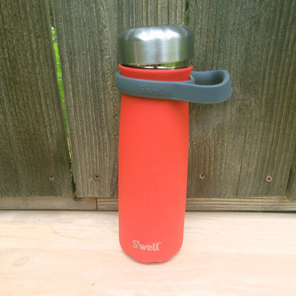 Poppy Red Traveler Bottle